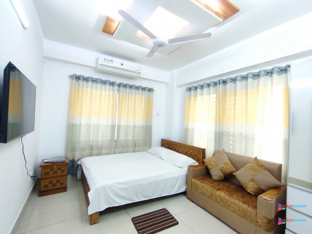 premium-furnished-1bhk-apartment-for-rent-in-bashundhara-ra-big-0
