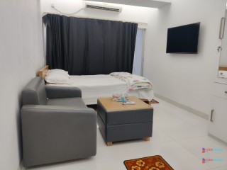 Rent 1 Room Studio Serviced Apartment with Modern Furniture in Bashundhara R/A