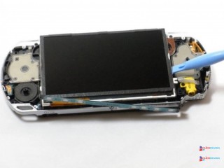 Broken PSP PlayStation Portable screen