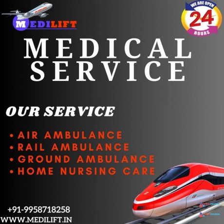 each-year-the-medilift-train-ambulance-service-in-mumbai-saves-continuous-lives-big-0