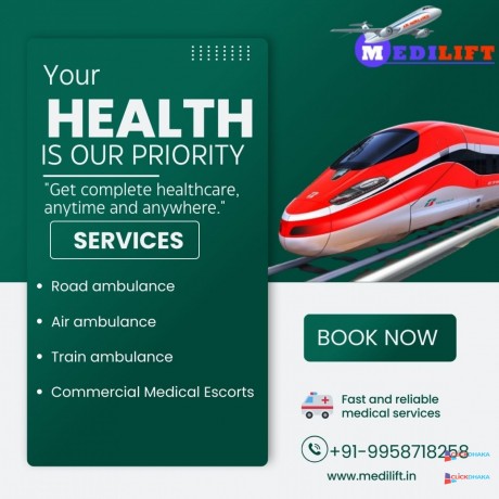 take-the-medilift-train-ambulance-in-kolkata-while-being-watched-over-by-a-physician-big-0