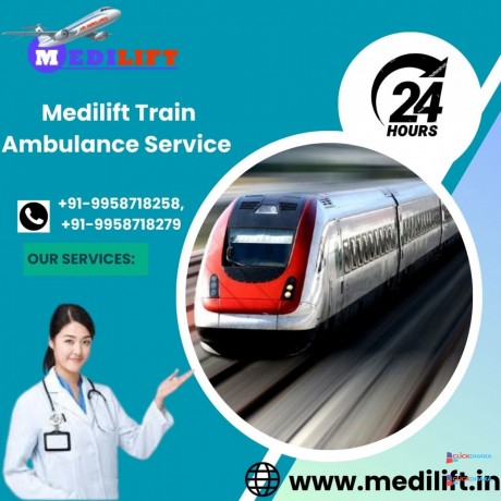 book-medilift-train-ambulance-in-guwahati-offers-life-care-medical-machine-big-0